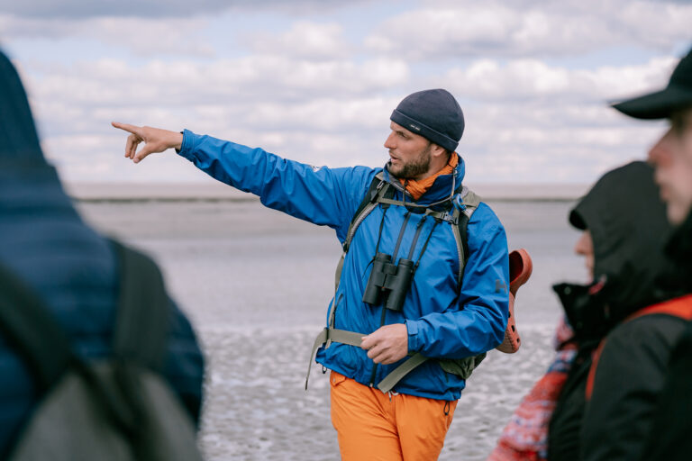 Excursions et Traversées Sortie commentée Sacha Traversées guide nature Avril 2024
